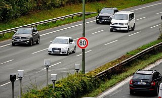 Der Blitzer am Johannistal hat jetzt nachgezogen. Seit Dienstag blitzt er tags und nachts ab 80 km/h. - Jens Reichenbach Der Blitzer am Johannistal hat jetzt nachgezogen. Seit Dienstag blitzt er tags und nachts ab 80 km/h. - Jens Reichenbach