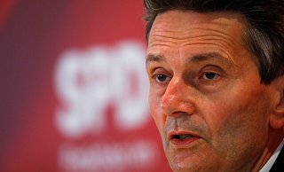 Rolf Mützenich spricht im Interview über den Stand der Sondierungsgespräche und was anschließend folgt. - Michele Tantussi/Reuters Rolf Mützenich spricht im Interview über den Stand der Sondierungsgespräche und was anschließend folgt. - Michele Tantussi/Reuters