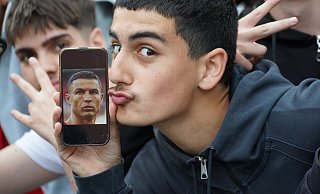 Cristiano Ronaldo residierte im Sommer mit der portugiesischen Nationalmannschaft in der Klosterpforte in Harsewinkel – der Hype war enorm. - Christian Geisler Cristiano Ronaldo residierte im Sommer mit der portugiesischen Nationalmannschaft in der Klosterpforte in Harsewinkel – der Hype war enorm. - Christian Geisler
