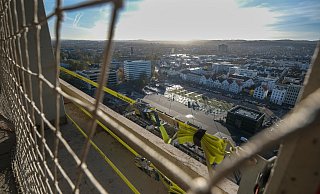 Blick vom Telekom-Hochhaus hinunter auf die "Betonwüste" Kesselbrink. - Andreas Zobe Blick vom Telekom-Hochhaus hinunter auf die "Betonwüste" Kesselbrink. - Andreas Zobe