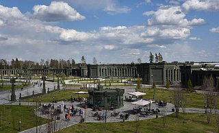 Auch im militärischen Freizeitpark «Patriot» vor den Toren Moskaus sollen staatliche Gelder veruntreut worden sein, der Chef des riesigen Areals sitzt ebenfalls in Untersuchungshaft. (Archivbild) - Ulf Mauder/dpa Auch im militärischen Freizeitpark «Patriot» vor den Toren Moskaus sollen staatliche Gelder veruntreut worden sein, der Chef des riesigen Areals sitzt ebenfalls in Untersuchungshaft. (Archivbild) - Ulf Mauder/dpa