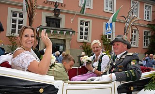 Konzert auf dem Rathausplatz, Empfang im Bürgerhaus und großer Festmarsch - Karin Prignitz Konzert auf dem Rathausplatz, Empfang im Bürgerhaus und großer Festmarsch - Karin Prignitz
