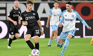 Im Hinspiel zeigte SCP-Verteidiger Marcel Hoffmeier (l.), hier gegen den Schalker Yusuf Kabadayi, eine seiner bislang besten Saisonleistungen. - Imago Images Im Hinspiel zeigte SCP-Verteidiger Marcel Hoffmeier (l.), hier gegen den Schalker Yusuf Kabadayi, eine seiner bislang besten Saisonleistungen. - Imago Images