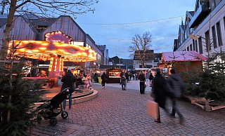 Es läuft rund auf dem Weihnachtsmarkt in Höxter. - David Schellenberg Es läuft rund auf dem Weihnachtsmarkt in Höxter. - David Schellenberg