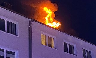 Die Flammen waren schon von weitem zu sehen. - Christian Mathiesen Die Flammen waren schon von weitem zu sehen. - Christian Mathiesen