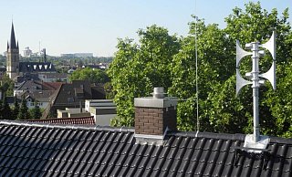 Die stationäre elektronische Sirene auf der Theodorschule in Paderborn ertönt am Donnerstag nicht, da sie noch in der Installationsphase ist. - Feuerwehr Paderborn Die stationäre elektronische Sirene auf der Theodorschule in Paderborn ertönt am Donnerstag nicht, da sie noch in der Installationsphase ist. - Feuerwehr Paderborn