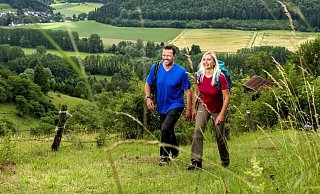 Wandern in der Natur, wie hier im nordlippischen Bergland, ist immer ein besonderes Erlebnis. - Teutoburger Wald Tourismus, R. Lang Wandern in der Natur, wie hier im nordlippischen Bergland, ist immer ein besonderes Erlebnis. - Teutoburger Wald Tourismus, R. Lang