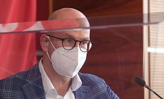 Ingo Nürnberger spricht auf einer Pressekonferenz zu neuen Corona-Regeln in Bielefeld. - Andreas Zobe (Archiv) Ingo Nürnberger spricht auf einer Pressekonferenz zu neuen Corona-Regeln in Bielefeld. - Andreas Zobe (Archiv)