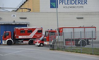 Feuerwehreinsatz bei Pfleiderer - Andreas Eickhoff Feuerwehreinsatz bei Pfleiderer - Andreas Eickhoff
