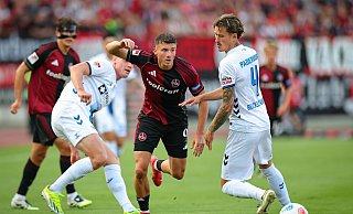 Der 1. FC Nürnberg hat den ersten Punkt in dieser Zweitliga-Saison erkämpft. - Daniel Karmann/dpa Der 1. FC Nürnberg hat den ersten Punkt in dieser Zweitliga-Saison erkämpft. - Daniel Karmann/dpa