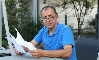 Ali Sannan, Chirurg aus Harsewinkel, will für seine Heimatstadt Beirut eine medizinische Hilfe organisieren. - Robert Becker Ali Sannan, Chirurg aus Harsewinkel, will für seine Heimatstadt Beirut eine medizinische Hilfe organisieren. - Robert Becker