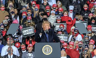 Trump ließ erstmals unverhohlen Überdruss darüber erkennen, dass Corona nach wie vor das Thema der Stunde ist. - picture alliance / newscom Trump ließ erstmals unverhohlen Überdruss darüber erkennen, dass Corona nach wie vor das Thema der Stunde ist. - picture alliance / newscom