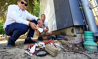 Ali-Reza Brojerdi (l.) und Boris Koch ärgern sich über die Baustelle. - Barbara Franke Ali-Reza Brojerdi (l.) und Boris Koch ärgern sich über die Baustelle. - Barbara Franke