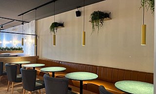 Die neue Filiale an der Detmolder Straße bietet im Innenbereich Platz für 78 Gäste. - Jonas Vorbohle Die neue Filiale an der Detmolder Straße bietet im Innenbereich Platz für 78 Gäste. - Jonas Vorbohle