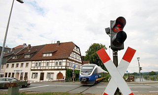 Auf der Strecke Paderborn-Höxter-Kreiensen soll der Halbstundentakt eingeführt werden. Foto: David Schellenberg - David Schellenberg Auf der Strecke Paderborn-Höxter-Kreiensen soll der Halbstundentakt eingeführt werden. Foto: David Schellenberg - David Schellenberg
