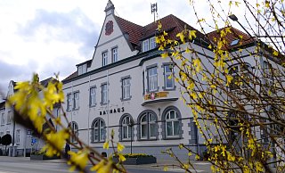 Die Pr. Oldendorfer Stadtverwaltung hat die Aktion „10 stehen zusammen“ ins Leben gerufen, um Corona-Hilfsangebote zu koordinieren. - Archivfoto: Heike von Schulz Die Pr. Oldendorfer Stadtverwaltung hat die Aktion „10 stehen zusammen“ ins Leben gerufen, um Corona-Hilfsangebote zu koordinieren. - Archivfoto: Heike von Schulz