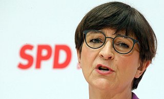 Saskia Esken sieht eine Erhöhung des Renteneintrittsalters kritisch. - Wolfgang Kumm/dpa Saskia Esken sieht eine Erhöhung des Renteneintrittsalters kritisch. - Wolfgang Kumm/dpa
