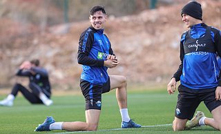 Raphael Obermair (r.) und Filip Bilbija, hier im Winter-Trainingslager in Spanien, sind beim SC Paderborn derzeit gesetzt und zählen zu den Leistungsträgern. - Oliver Krato,Oliver Krato Raphael Obermair (r.) und Filip Bilbija, hier im Winter-Trainingslager in Spanien, sind beim SC Paderborn derzeit gesetzt und zählen zu den Leistungsträgern. - Oliver Krato,Oliver Krato