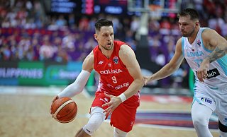 Mit Slowenien unter Druck: Luka Doncic (r). - Mateusz Birecki/ZUMA Press Wire/dpa Mit Slowenien unter Druck: Luka Doncic (r). - Mateusz Birecki/ZUMA Press Wire/dpa