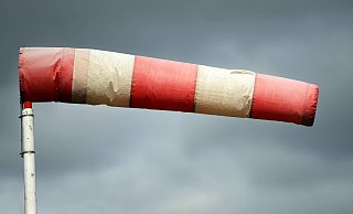 Heute weht es im Kreis Gütersloh den ganzen Tag über heftig. - picture alliance / Symbilbild Heute weht es im Kreis Gütersloh den ganzen Tag über heftig. - picture alliance / Symbilbild