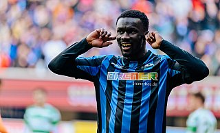 Sirlord Conteh, der hier über seinen Treffer beim 3:2-Heimsieg gegen Fürth jubelt, freut sich auf das Gastspiel in seiner Heimatstadt Hamburg und hofft, dass er am Freitagabend wieder Grund zur Freude hat. - Besim Mazhiqi Sirlord Conteh, der hier über seinen Treffer beim 3:2-Heimsieg gegen Fürth jubelt, freut sich auf das Gastspiel in seiner Heimatstadt Hamburg und hofft, dass er am Freitagabend wieder Grund zur Freude hat. - Besim Mazhiqi