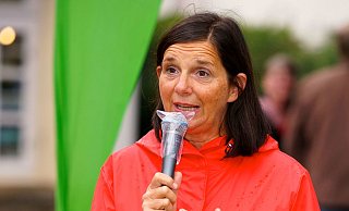 Katrin Göring-Eckardt kritisiert die AFD für ihre "schamlose Hetze" im Bundestag. - Peter Unger Katrin Göring-Eckardt kritisiert die AFD für ihre "schamlose Hetze" im Bundestag. - Peter Unger