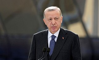 Der türkische Präsident Recep Tayyip Erdogan fordert von Russland eine Waffenruhe in der Ukraine. - Foto: Ebrahim Noroozi/AP/dpa Der türkische Präsident Recep Tayyip Erdogan fordert von Russland eine Waffenruhe in der Ukraine. - Foto: Ebrahim Noroozi/AP/dpa