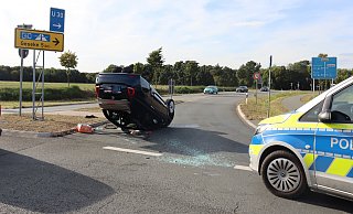 Der Unfall ereignete sich am Montagnachmittag im Kreisverkehr an der Geseker Straße in Büren. - Kreispolizeibehörde Paderborn Der Unfall ereignete sich am Montagnachmittag im Kreisverkehr an der Geseker Straße in Büren. - Kreispolizeibehörde Paderborn