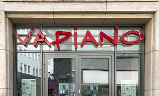 Das Bielefelder Vapiano am Niederwall Ecke Rathausstraße ist insolvent. Andere Restaurants der Kette sollen nicht betroffen sein. - Andreas Zobe Das Bielefelder Vapiano am Niederwall Ecke Rathausstraße ist insolvent. Andere Restaurants der Kette sollen nicht betroffen sein. - Andreas Zobe