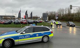 Schwerer Verkehrsunfall auf dem Ostring. - Barbara Franke Schwerer Verkehrsunfall auf dem Ostring. - Barbara Franke