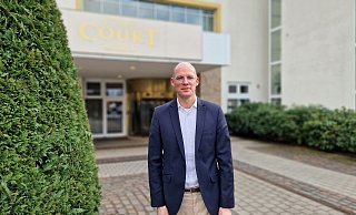 Dennis Bußian ist der neue Hoteldirektor des Court Hotels im Kreis Gütersloh. - Uwe Pollmeier Dennis Bußian ist der neue Hoteldirektor des Court Hotels im Kreis Gütersloh. - Uwe Pollmeier