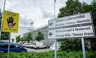 Außenansicht des Fleischwerk Tönnies in Rheda-Wiedenbrück. - picture alliance Außenansicht des Fleischwerk Tönnies in Rheda-Wiedenbrück. - picture alliance