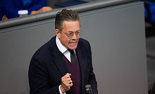Konstantin von Notz (Grüne) zählt zu den Parlamentariern, die den Antrag gegen Antisemitismus erarbeitet haben. - Christophe Gateau/dpa Konstantin von Notz (Grüne) zählt zu den Parlamentariern, die den Antrag gegen Antisemitismus erarbeitet haben. - Christophe Gateau/dpa
