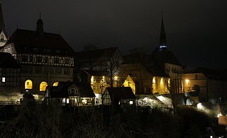 Die Südansicht mit der evangelischen Kirche Maria in Vinea am Brüderkirchhof. - Dieter Scholz Die Südansicht mit der evangelischen Kirche Maria in Vinea am Brüderkirchhof. - Dieter Scholz