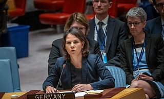 Bundesaußenministerin Annalena Baerbock spricht während der Sitzung zur Ukraine im UN-Sicherheitsrat in New York. - Michael Kappeler/dpa Bundesaußenministerin Annalena Baerbock spricht während der Sitzung zur Ukraine im UN-Sicherheitsrat in New York. - Michael Kappeler/dpa