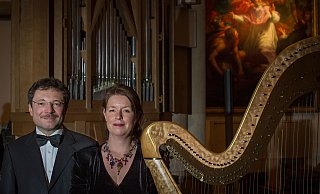Tomasz A. Nowak aus Münster musiziert gemeinsam mit der Harfenistin Godelieve Schrama. Das Konzert am 25. Oktober bildet den Auftakt der diesjährigen Konzertreihe. - Andreas Hasenkamp Tomasz A. Nowak aus Münster musiziert gemeinsam mit der Harfenistin Godelieve Schrama. Das Konzert am 25. Oktober bildet den Auftakt der diesjährigen Konzertreihe. - Andreas Hasenkamp