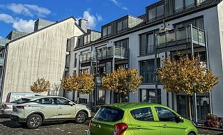 Im ehemaligen Conti-Hotel befinden sich immer noch Wohnungen für Menschen in schwieriger Lage. Seit vergangener Woche ermittelt hier die Mordkommission. - Paul Brinkmann Im ehemaligen Conti-Hotel befinden sich immer noch Wohnungen für Menschen in schwieriger Lage. Seit vergangener Woche ermittelt hier die Mordkommission. - Paul Brinkmann