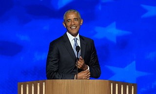 Der ehemalige US-Präsident Barack Obama spricht auf dem Parteitag der Demokraten. - J. Scott Applewhite/AP/dpa Der ehemalige US-Präsident Barack Obama spricht auf dem Parteitag der Demokraten. - J. Scott Applewhite/AP/dpa