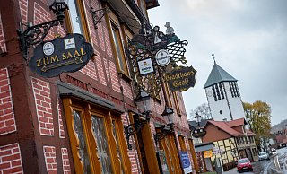 Das Fachwerkhaus befindet sich an der Unteren Hauptstraße. - Niklas Tüns Das Fachwerkhaus befindet sich an der Unteren Hauptstraße. - Niklas Tüns