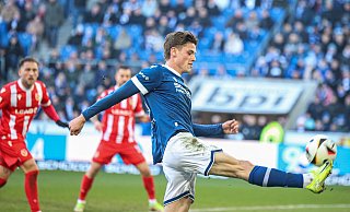 Arminia Bielefelds Innenverteidiger Maximilian Großer steht für das Spiel gegen Stuttgart II auf der Kippe. - Oliver Krato Arminia Bielefelds Innenverteidiger Maximilian Großer steht für das Spiel gegen Stuttgart II auf der Kippe. - Oliver Krato