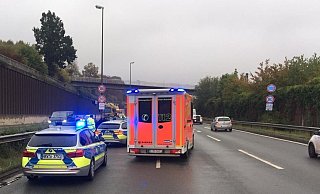 Schwerer Unfall auf dem Ostwestfalendamm. - Christian Mathiesen Schwerer Unfall auf dem Ostwestfalendamm. - Christian Mathiesen