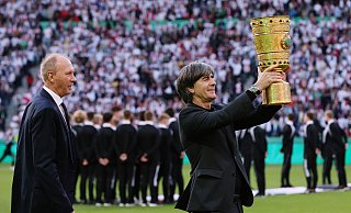 Joachim Löw war Trainer des VfB Stuttgart, als das Team 1997 zuletzt den DFB-Pokal gewann. - Alex Grimm/Getty Images Europe/Pool/dpa Joachim Löw war Trainer des VfB Stuttgart, als das Team 1997 zuletzt den DFB-Pokal gewann. - Alex Grimm/Getty Images Europe/Pool/dpa