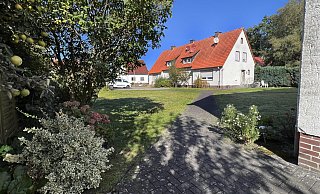 Das Flurstück am Pulverdamm 35 und 37 soll mit einem 14-Wohneinheiten-Komplex bebaut werden, aufgeteilt auf drei Gebäude mit Tiefgarage. - Birgit Vredenburg Das Flurstück am Pulverdamm 35 und 37 soll mit einem 14-Wohneinheiten-Komplex bebaut werden, aufgeteilt auf drei Gebäude mit Tiefgarage. - Birgit Vredenburg