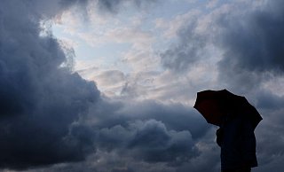In NRW startet die Woche wechselhaft: Regen, Gewitter, Wolken und Sonne stehen an. - Martin Gerten/dpa In NRW startet die Woche wechselhaft: Regen, Gewitter, Wolken und Sonne stehen an. - Martin Gerten/dpa