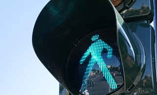 Die Ampel des Jungen zeigte Grün. - Pixabay / AJEL Die Ampel des Jungen zeigte Grün. - Pixabay / AJEL