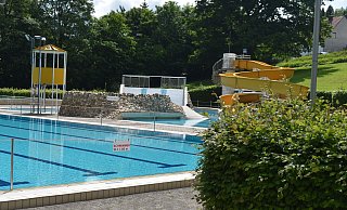 Das Freizeitbad an der Brunnenstraße in Bad Driburg bietet viel Abwechslung. - Stadt Bad Driburg Das Freizeitbad an der Brunnenstraße in Bad Driburg bietet viel Abwechslung. - Stadt Bad Driburg