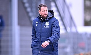 Trainer Mitch Kniat und der DSC Arminia stehen am Samstag gegen Aue unter enormem Erfolgsdruck. - Teresa Kroeger Trainer Mitch Kniat und der DSC Arminia stehen am Samstag gegen Aue unter enormem Erfolgsdruck. - Teresa Kroeger