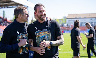 Arminias Sport-Geschäftsführer Michael Mutzel (l.) und Trainer Mitch Kniat arbeiten an der Kaderzusammenstellung für die kommende Zweitligasaison. - Teresa Kroeger/RHR-FOTO Arminias Sport-Geschäftsführer Michael Mutzel (l.) und Trainer Mitch Kniat arbeiten an der Kaderzusammenstellung für die kommende Zweitligasaison. - Teresa Kroeger/RHR-FOTO