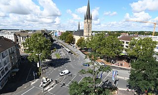 Der Bereich rund um die Herz-Jesu-Kirche und das Westerntor ist seit langem ein Problem für viele Paderborner. - Lena Henning (Archivfoto) Der Bereich rund um die Herz-Jesu-Kirche und das Westerntor ist seit langem ein Problem für viele Paderborner. - Lena Henning (Archivfoto)