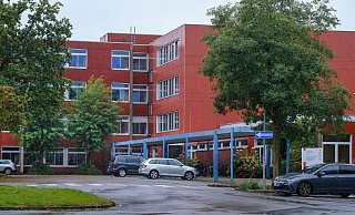 Gegen einen Lehrer der Albatros-Schule in Bielefeld-Senne besteht aktuell der Verdacht des sexuellen Missbrauchs von Schutzbefohlenen. - Archivfoto: Andreas Zobe Gegen einen Lehrer der Albatros-Schule in Bielefeld-Senne besteht aktuell der Verdacht des sexuellen Missbrauchs von Schutzbefohlenen. - Archivfoto: Andreas Zobe